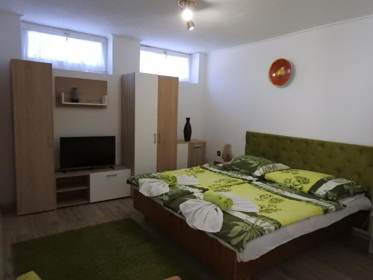 Haus Gizella Hotel Harkany Luaran gambar